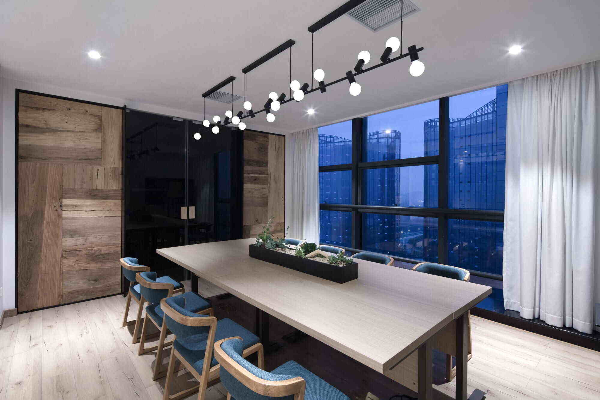 高檔豪華會議室裝修效果圖片