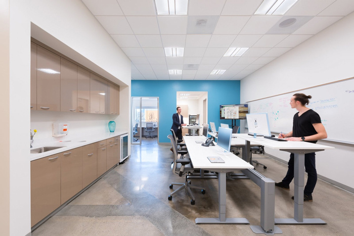 制藥公司辦公室設(shè)計案例